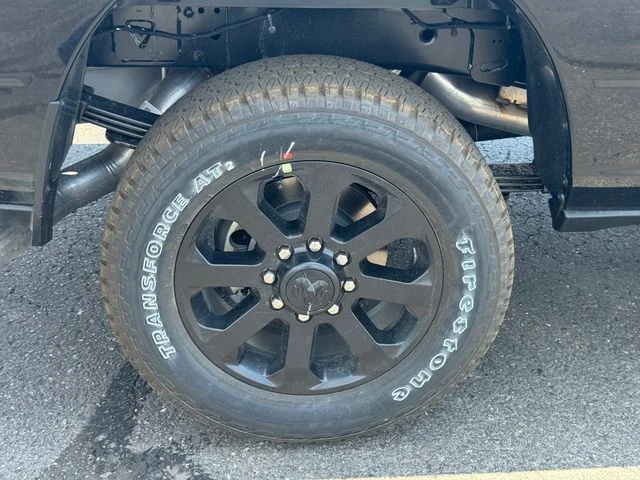 New 2026 Diamond Black Crystal Pearl-Coat Exterior Paint RAM LARAMIE image 12