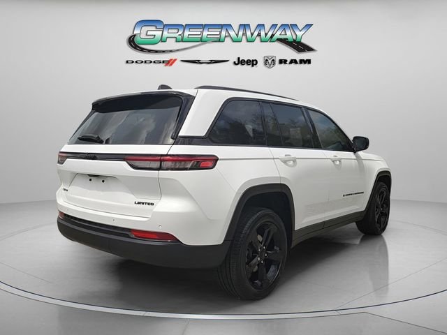 Used 2025 White Jeep Limited image 3