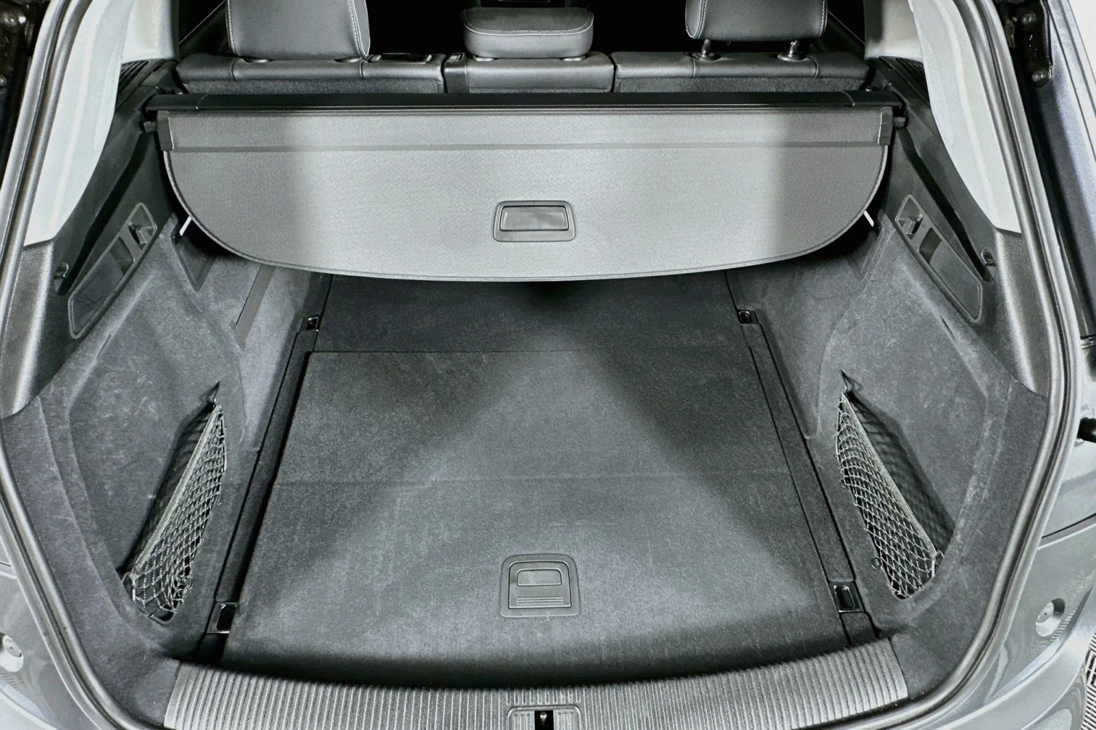 Used 2023 Daytona Gray Pearl Effect Audi S line Prestige image 22