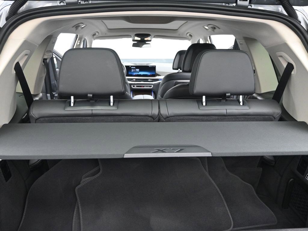 2023 BMW X7 40i - Photo 17