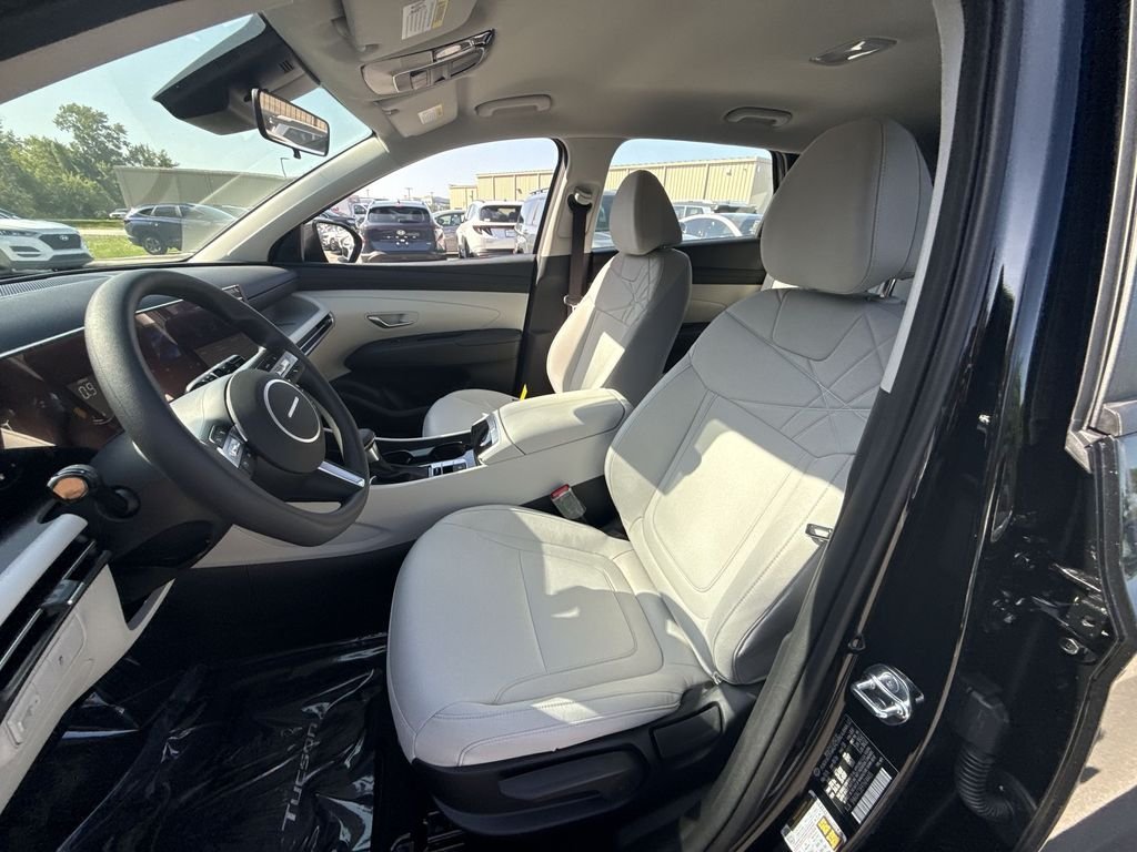 New 2026 Black Hyundai SE AWD image 11