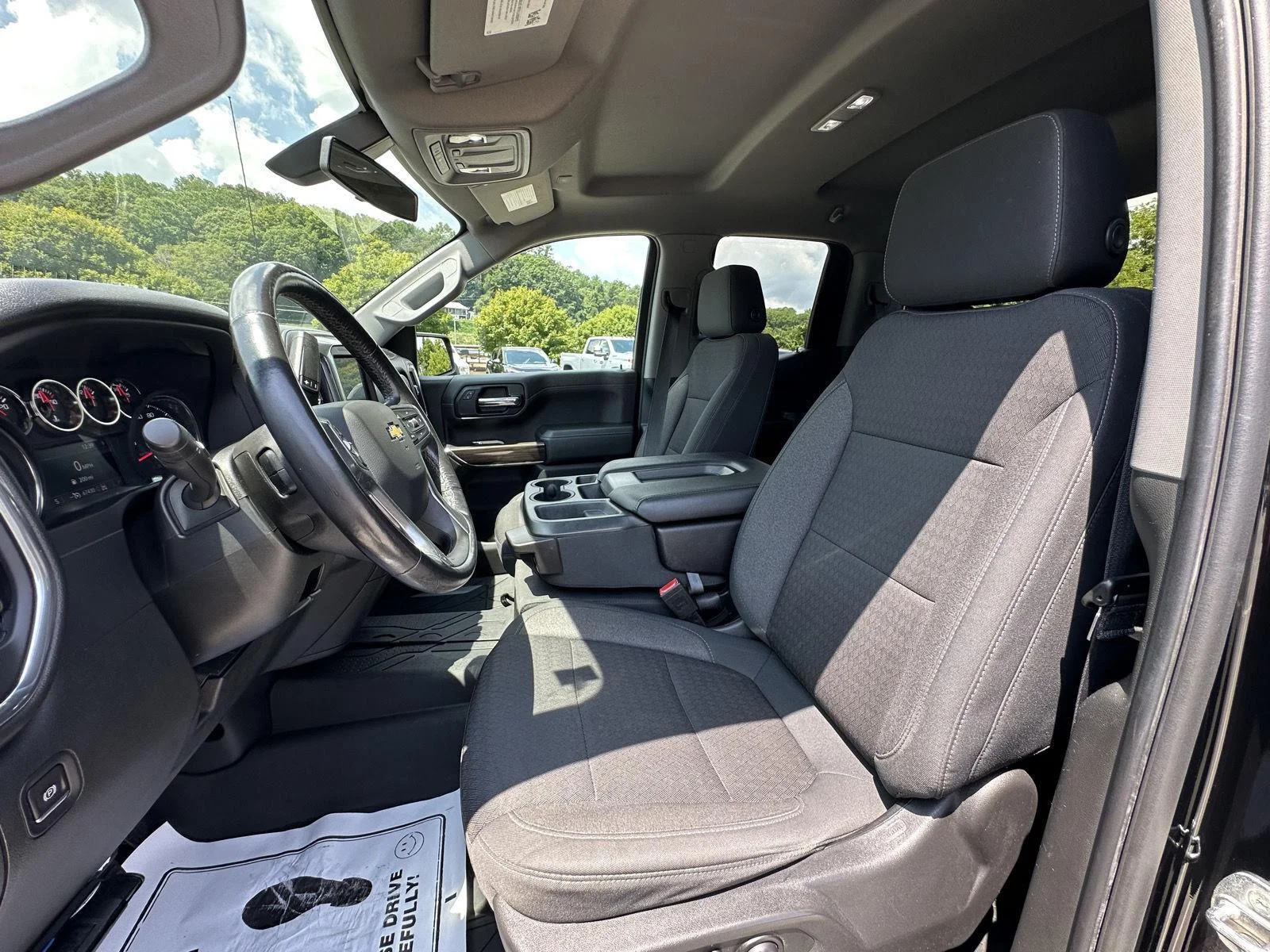 Used 2020 Black Chevrolet LT image 9