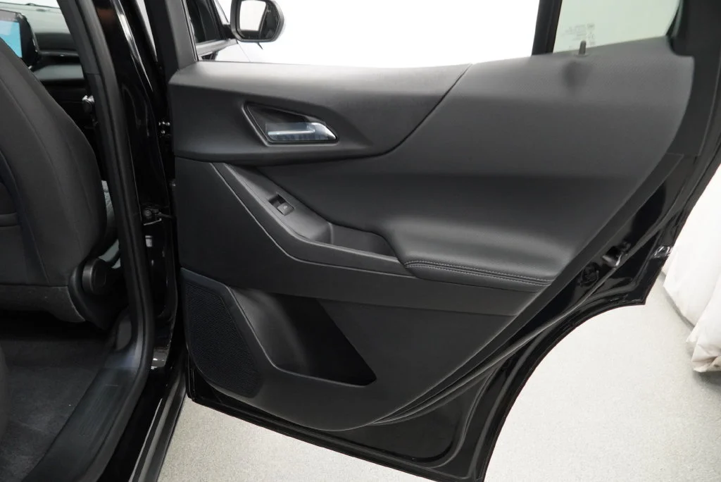 New 2027 Mosaic Black Metallic Chevrolet LT image 27