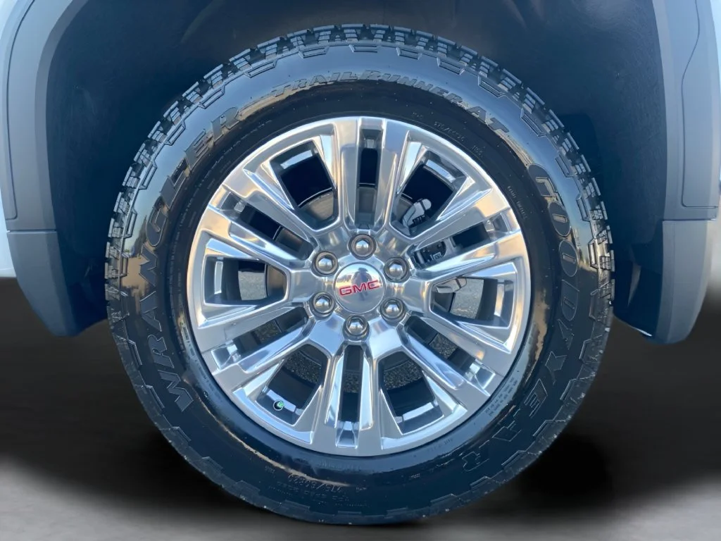 New 2026 Glacier White Tricoat GMC Denali image 33