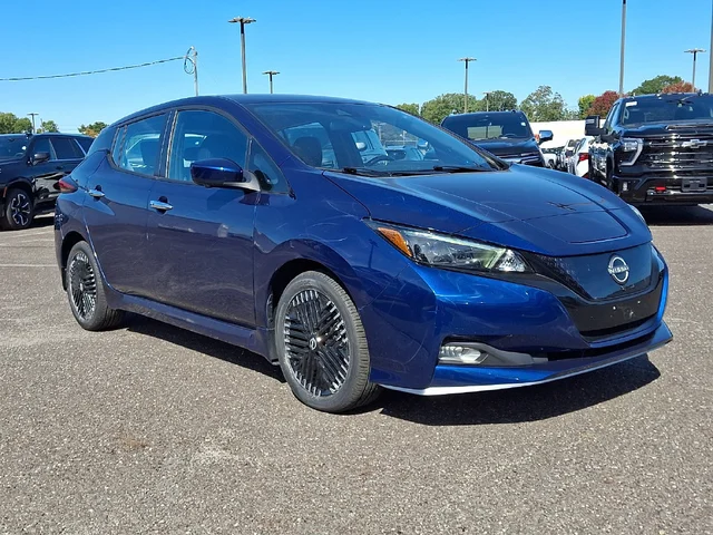 2023 Nissan Leaf SV Plus