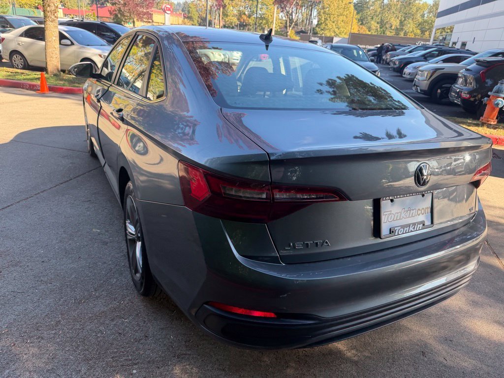 Used 2024 Gray Volkswagen 1.5T SE image 6