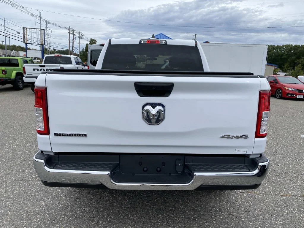 Certified Used 2023 White Ram Big Horn/Lone Star image 4