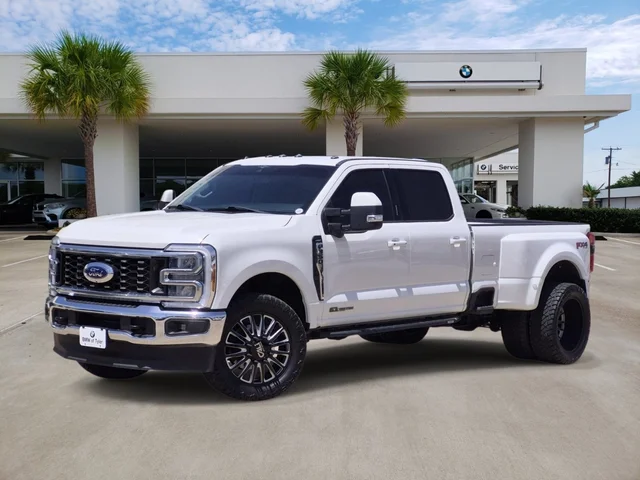 Pre-Owned 2023 Ford Super Duty F-350 DRW LARIAT With Navigation &amp; 4WD