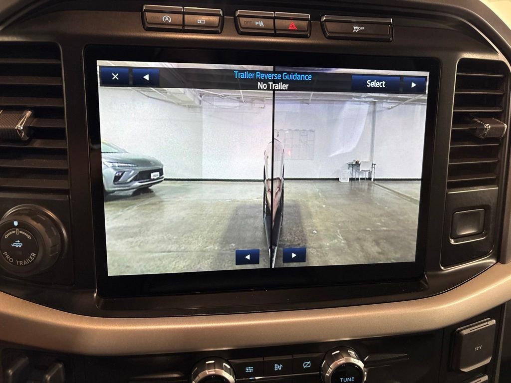 Used 2021 Red Ford XLT image 27