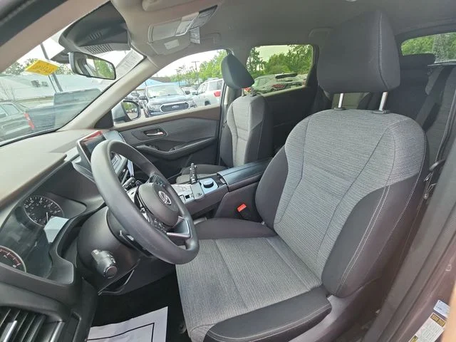 Used 2023 Gray Nissan SV image 21