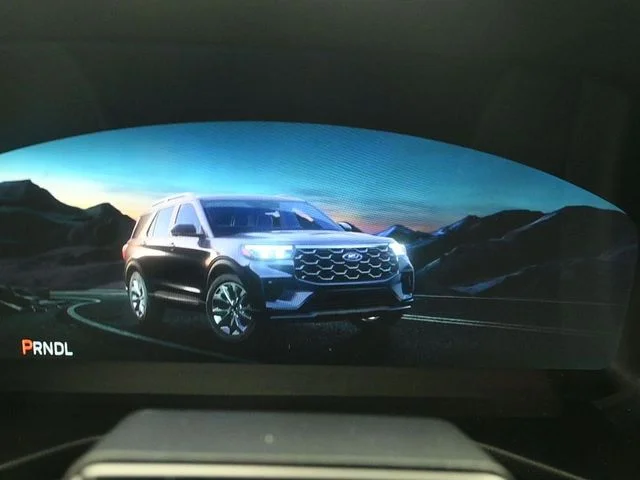 New 2026 Star White Metallic Tri-Coat Ford Platinum™ image 13