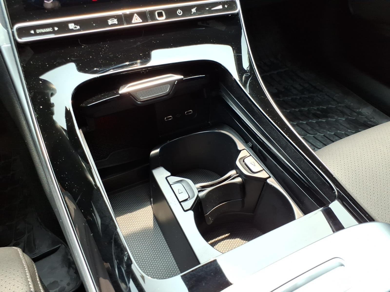 Used 2025 Black Mercedes-Benz C 300 image 23