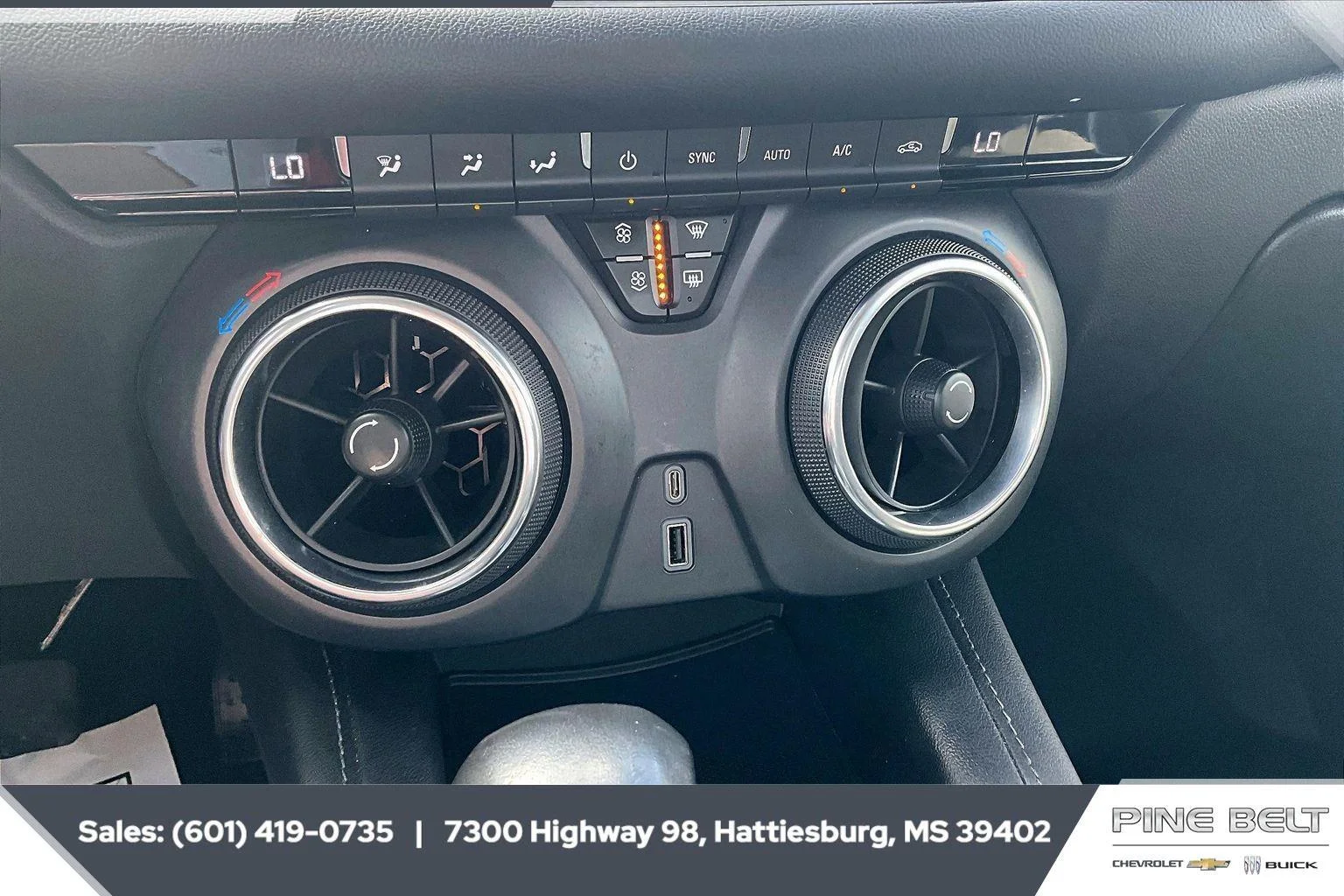 Used 2020 SILVER ICE METALLIC Chevrolet LT image 23