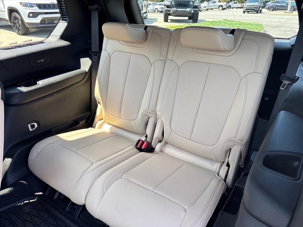 Used 2025 Red Jeep Limited image 13