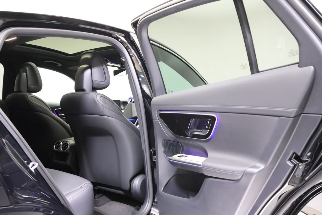 New 2027 Black Mercedes-Benz GLC 300 Coupe image 51