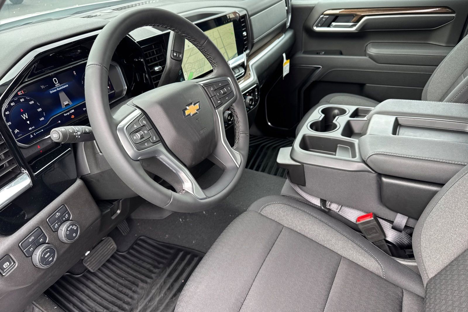 2025 Chevrolet Silverado 1500 LT - Photo 9