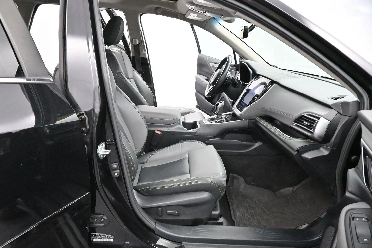 Used 2021 Crystal Black Silica Subaru Onyx Edition XT image 30
