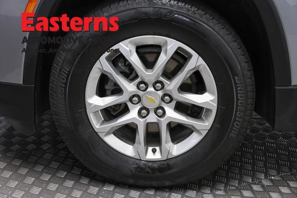 Used 2023 Gray Chevrolet LS image 32