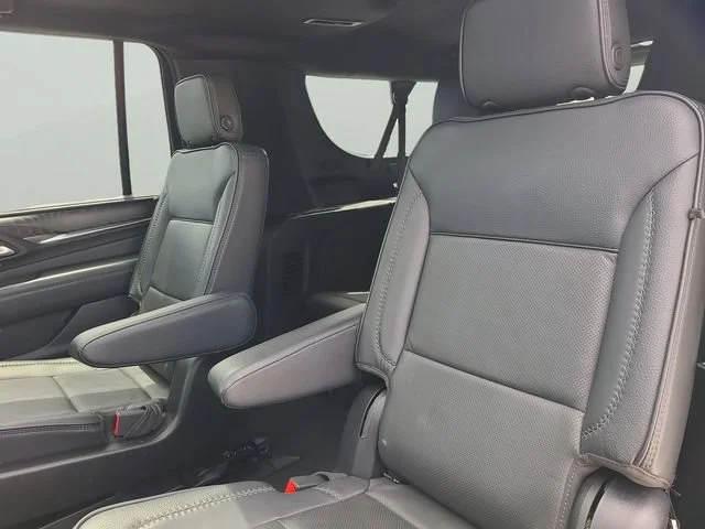 Used 2024 Onyx Black GMC Denali image 7