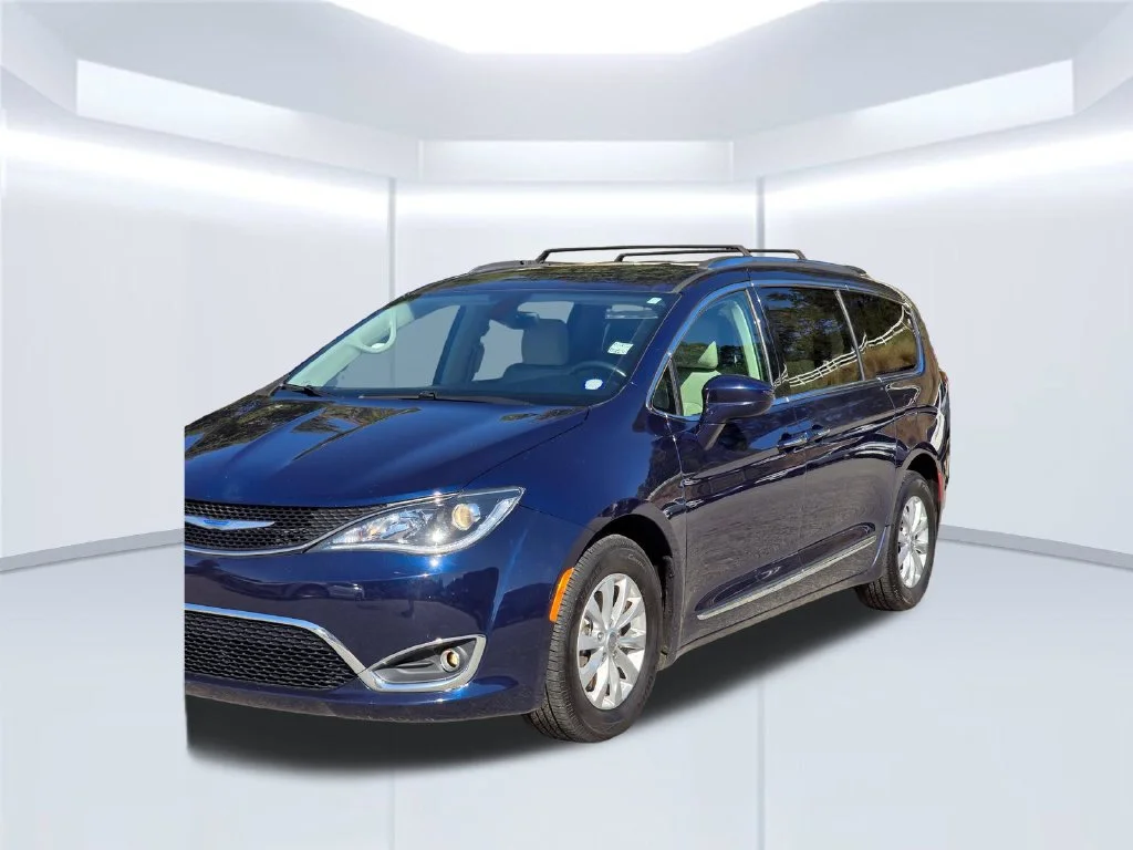 Used 2018 Blue Chrysler Touring L Plus image 52