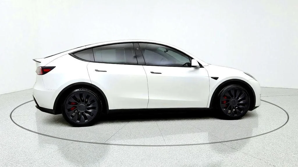 Used 2024 Pearl White Multi-Coat Tesla Performance AWD image 4