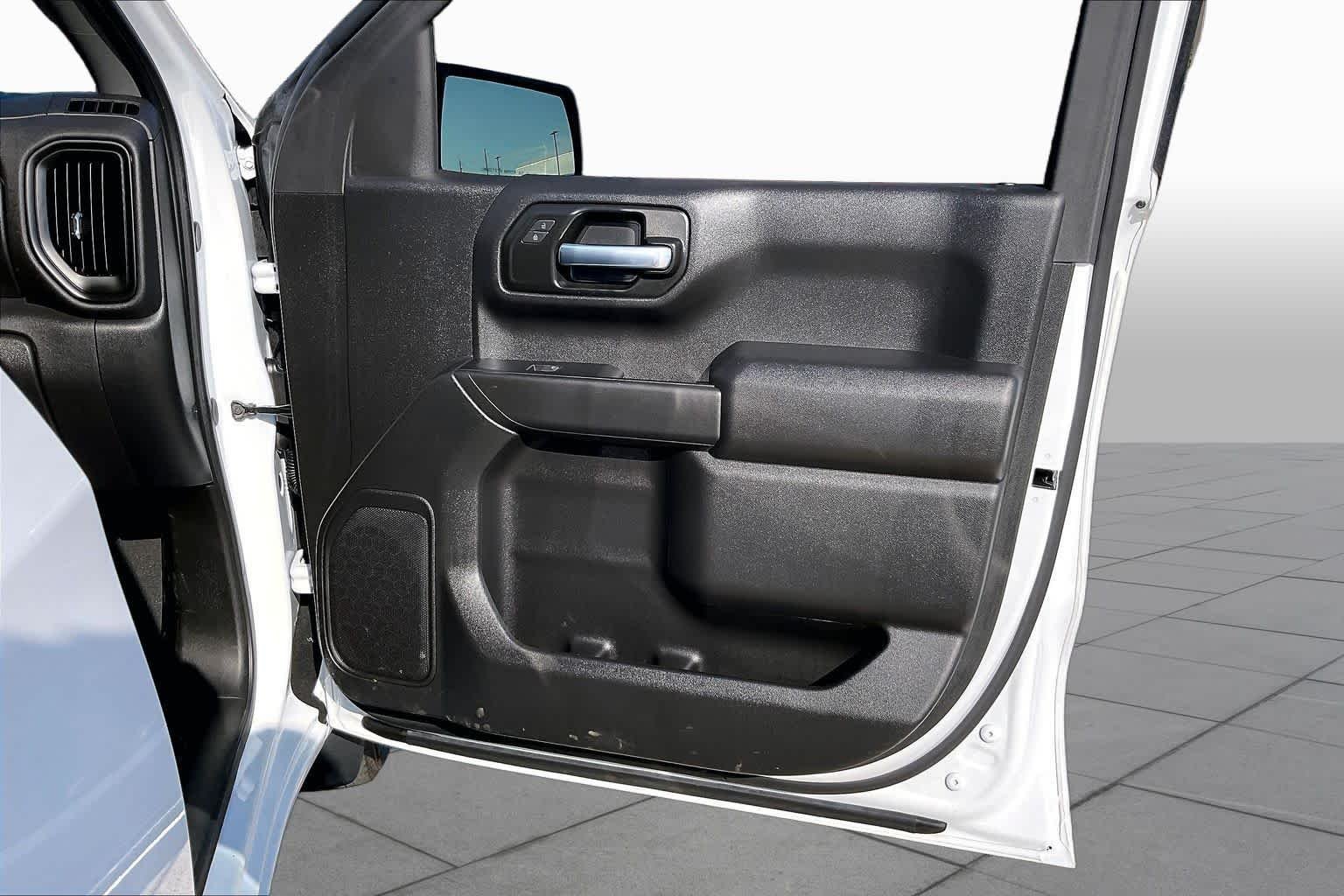 2025 Chevrolet Silverado 1500 Custom - Photo 22