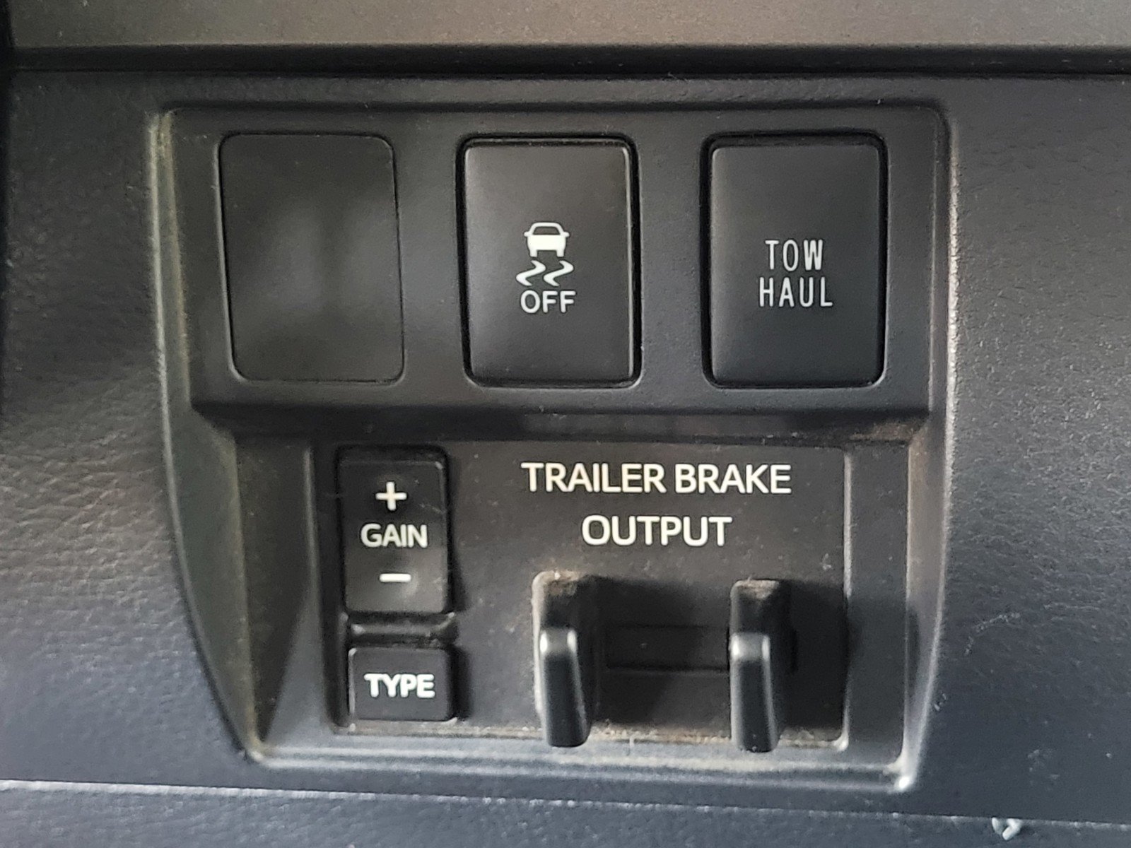 Used 2017 Super White Toyota SR5 TRD image 9