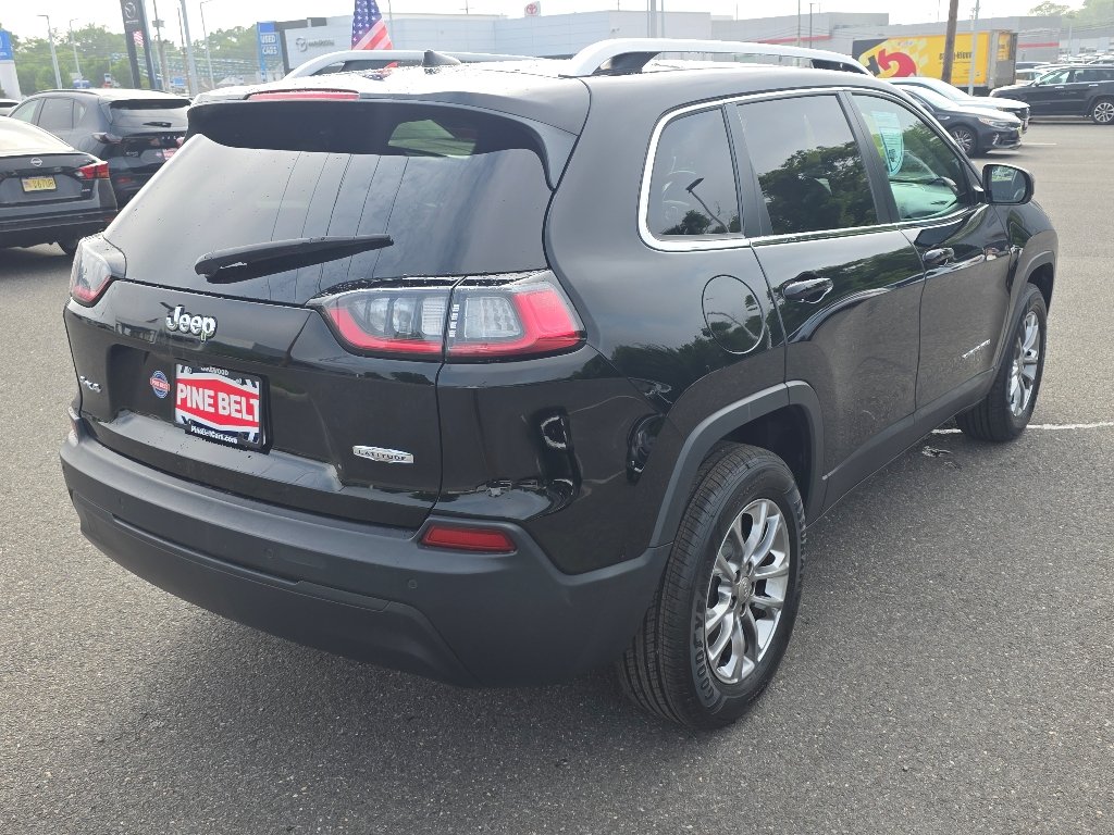 Used 2019 Diamond Black Crystal Pearl Coat Jeep Latitude Plus image 16