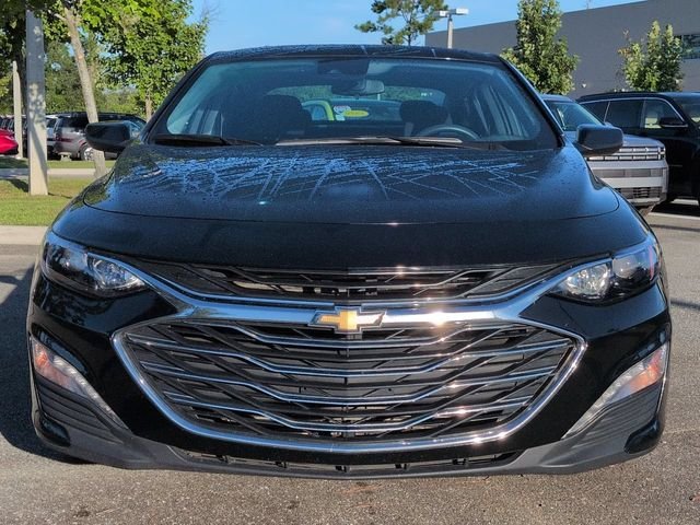 Used 2025 Black Chevrolet LT image 9