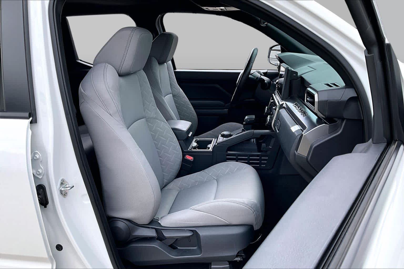 Certified Used 2025 Ice Cap Toyota SR5 image 9