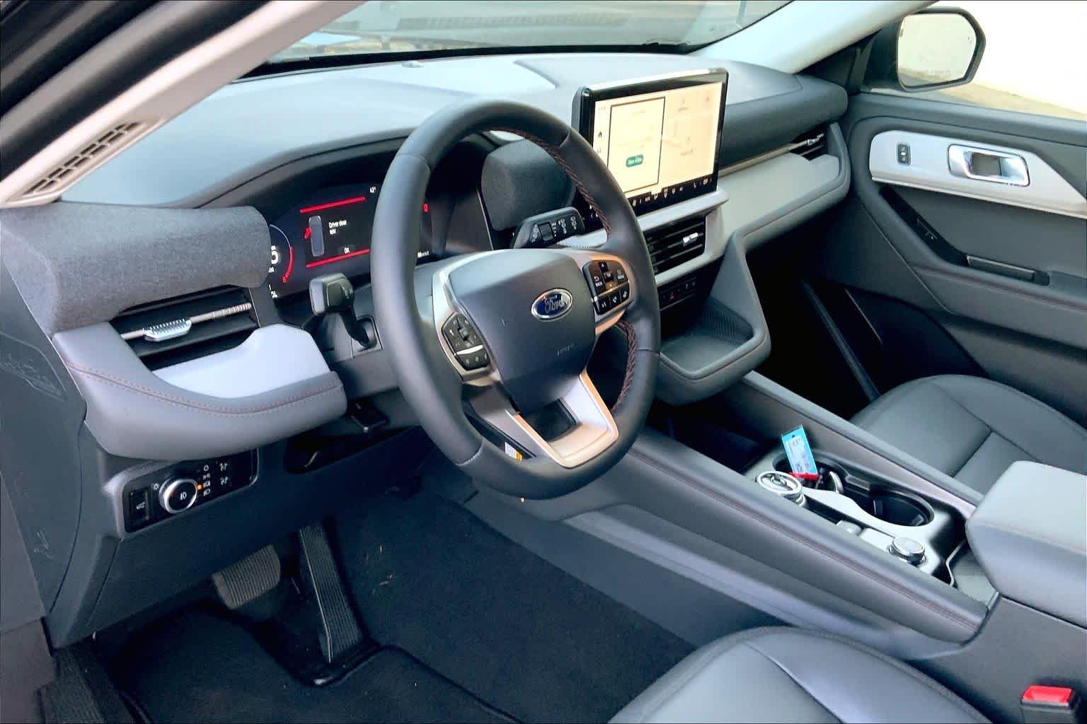 New 2026 Carbonized Gray Metallic Ford Active image 6