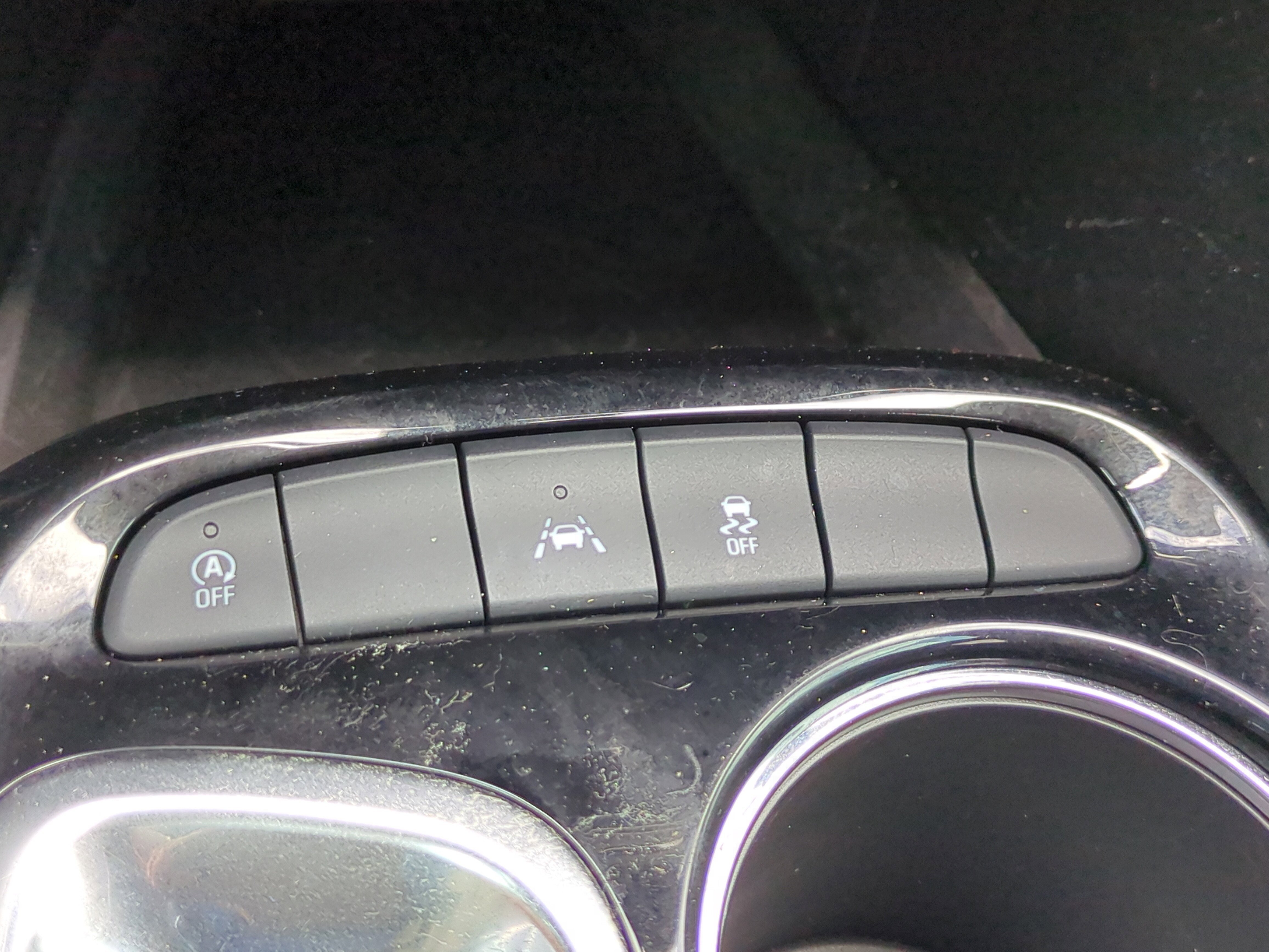 Used 2023 White Frost Tricoat Buick Essence image 26