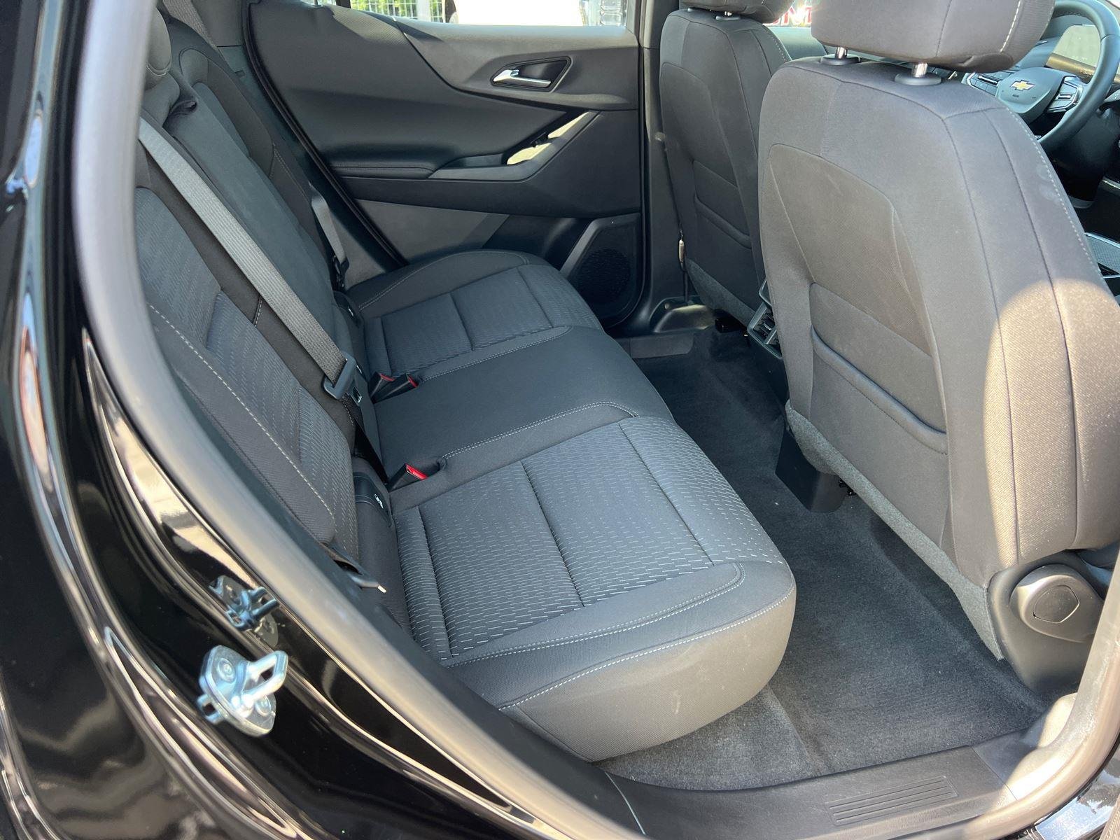 Used 2026 Mosaic Black Metallic Chevrolet FWD LT image 15