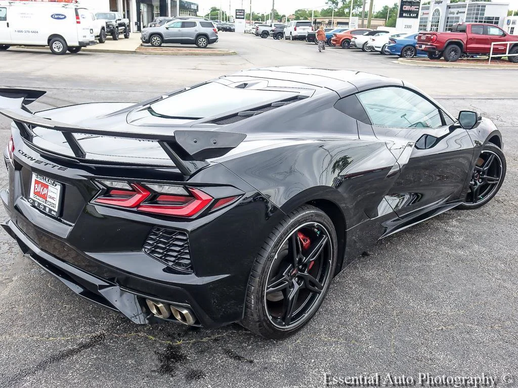 Used 2023 Black Chevrolet 2LT image 9