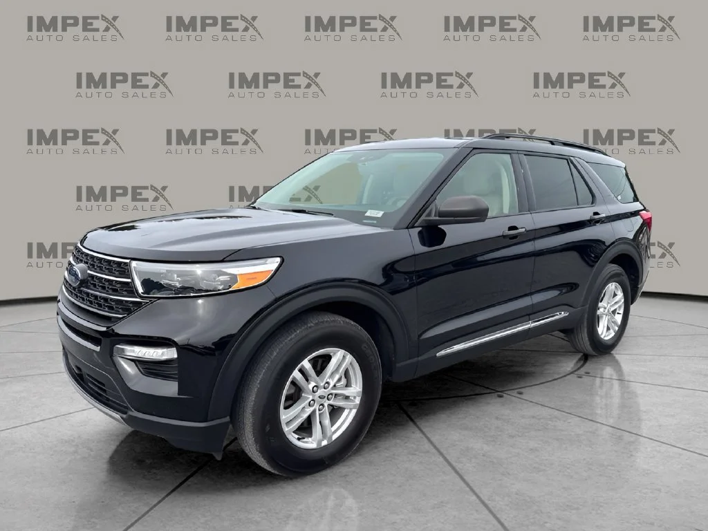 Used 2023 Black Ford XLT image 1