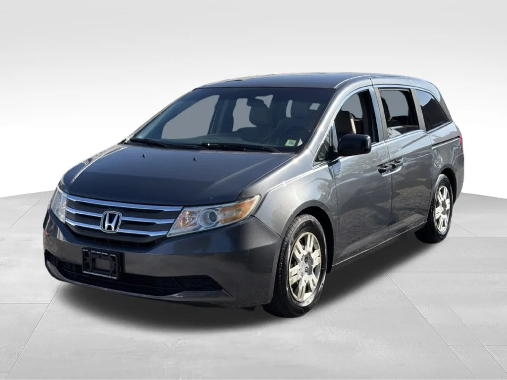 Used 2013 Gray Honda LX image 3