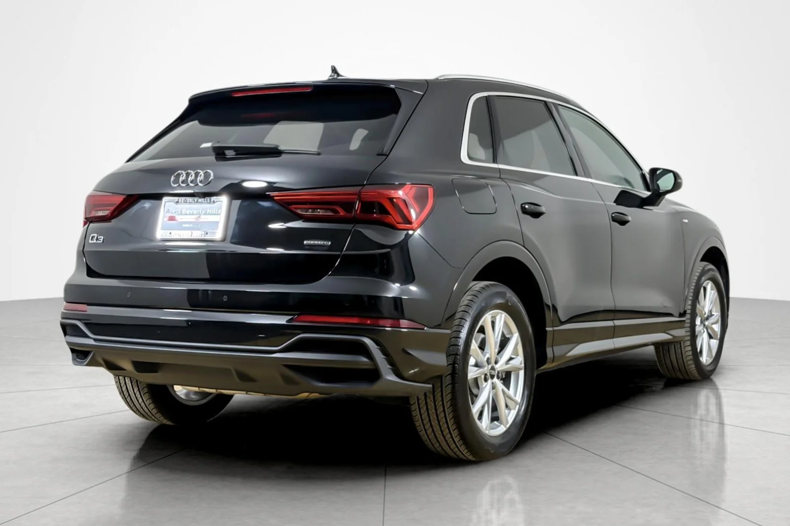Used 2023 Mythos Black Metallic Audi S line Premium 45 TFSI quattro image 5