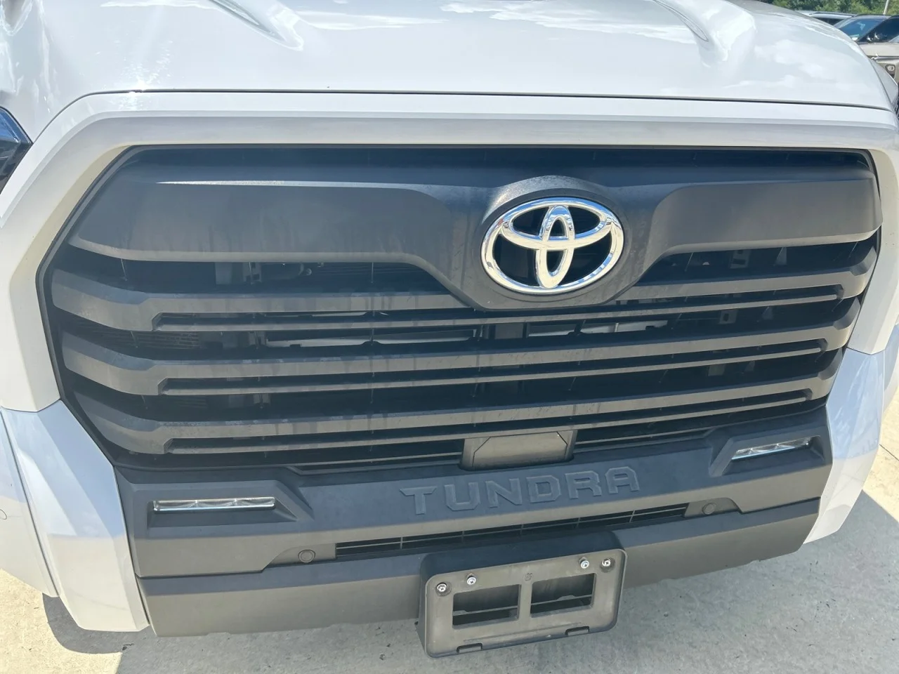 Used 2023 White Toyota SR5 image 8