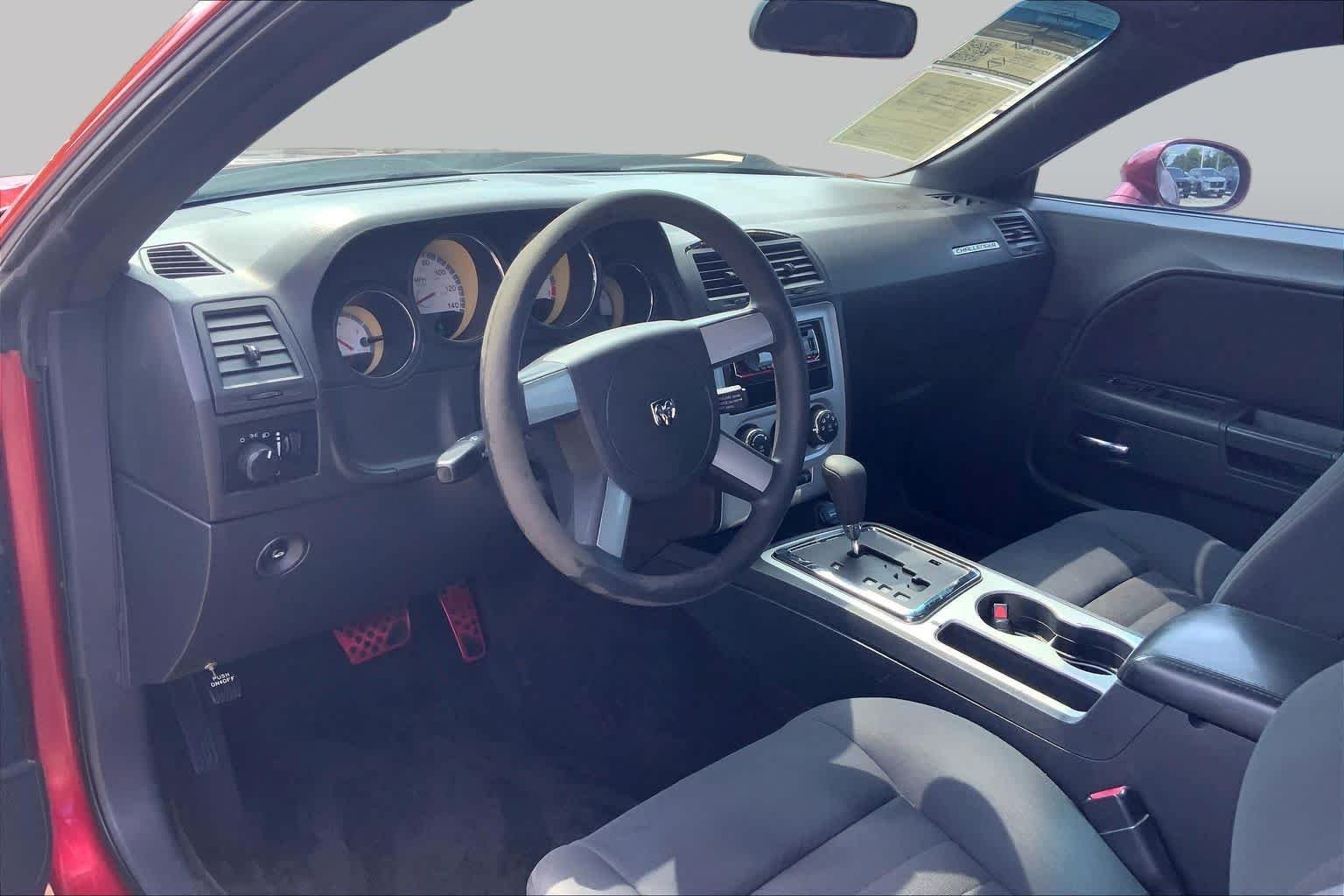 Used 2010 Inferno Red Crystal Pearl Dodge SE image 13