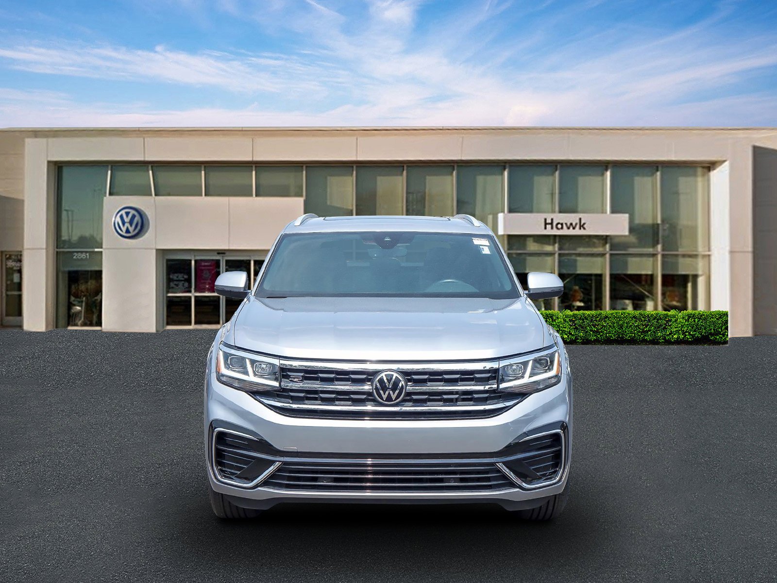 Used 2022 Pyrite Silver Metallic Volkswagen 2.0T SEL R-Line image 2