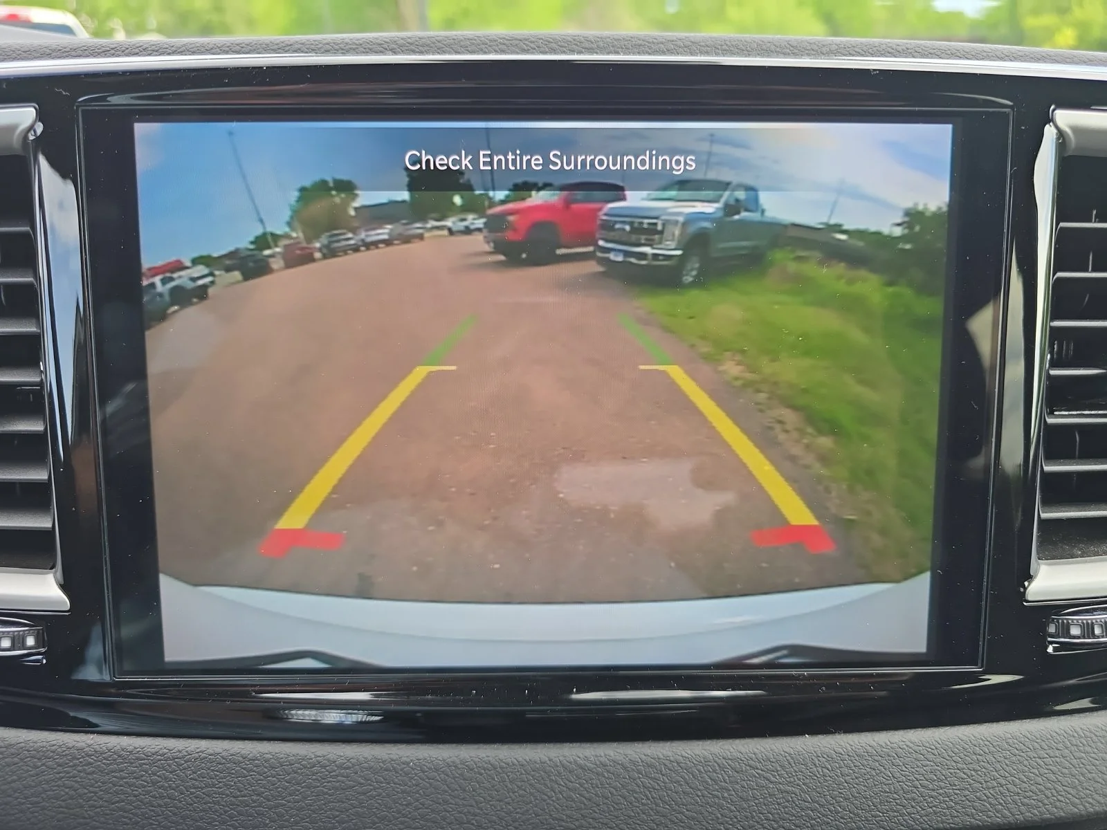 2025 Chrysler Pacifica Select - Photo 16