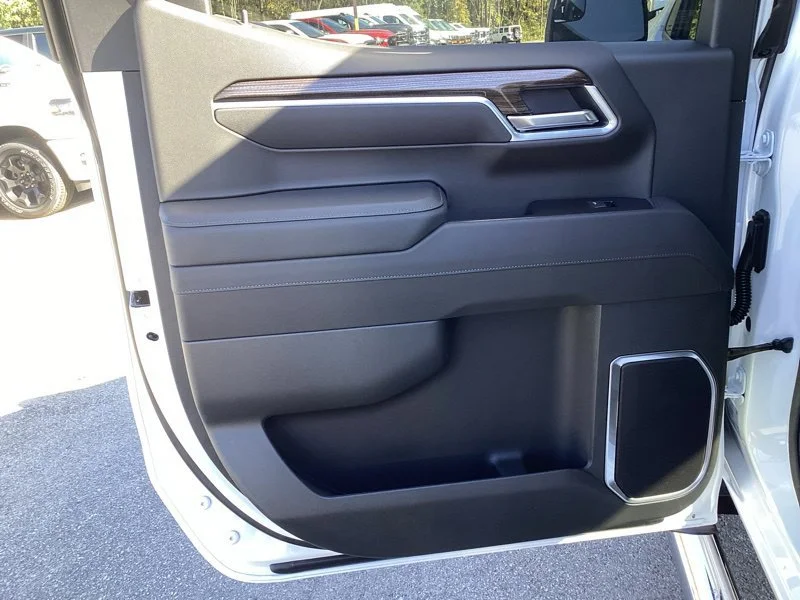2026 Chevrolet Silverado 1500 LT - Photo 17