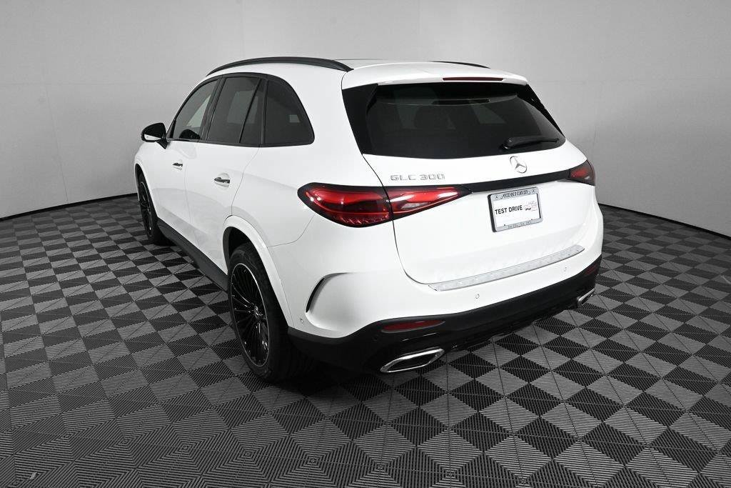 New 2027 Polar White Mercedes-Benz GLC 300 image 41