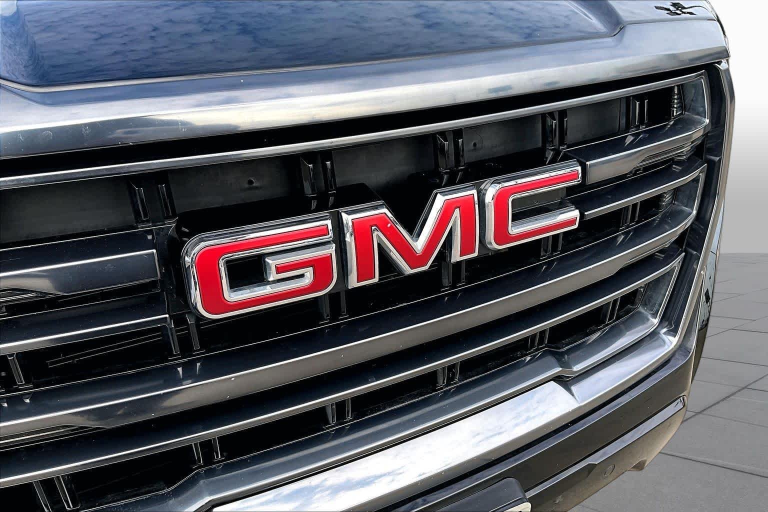 Used 2024 Onyx Black GMC AT4 image 30