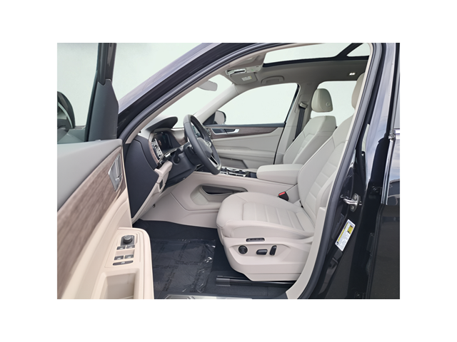 New 2025 Black Volkswagen 2.0T SEL image 13