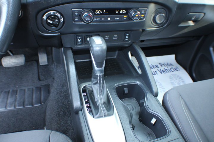 Used 2023 Glacier White Nissan SV image 10