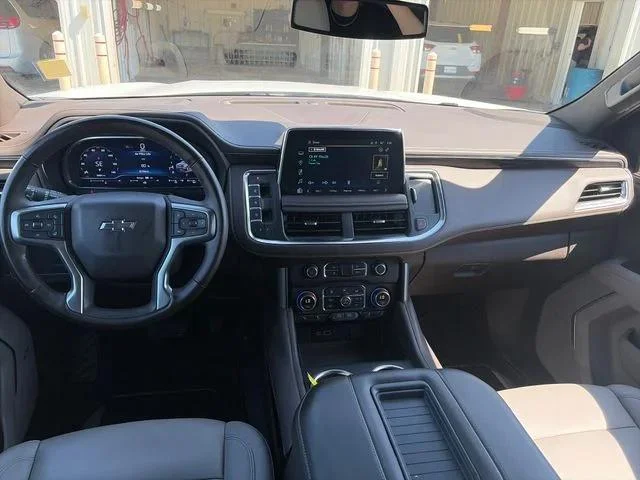 Used 2024 White Chevrolet Z71 image 12