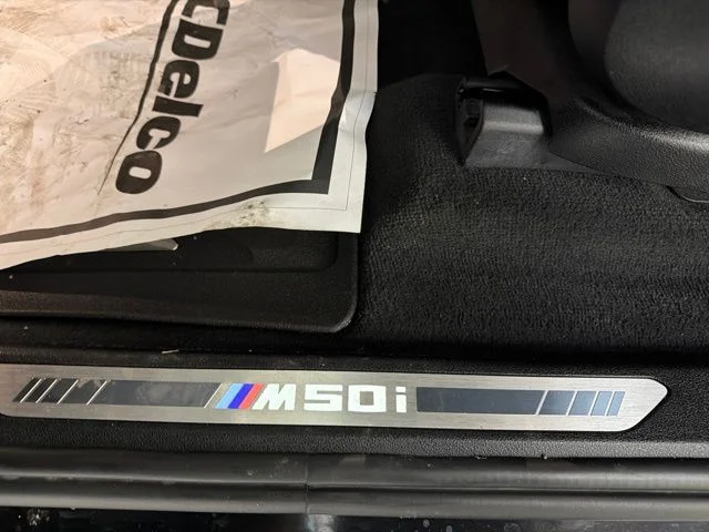 Used 2022 Black BMW M50i image 12