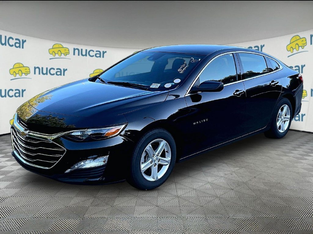 Used 2024 Black Chevrolet LT image 3