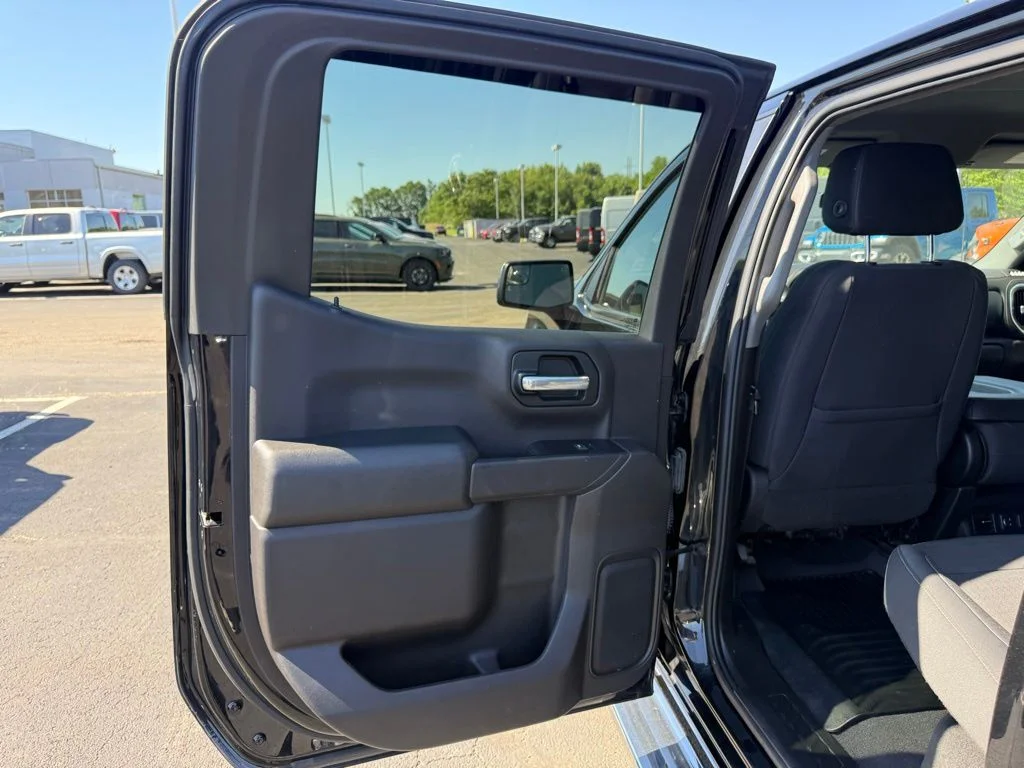 Used 2020 Black Chevrolet LT image 30